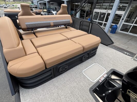 2026 Bennington 22 MSB Base