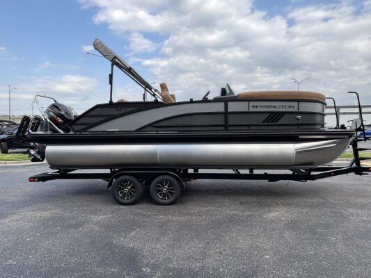 2026 Bennington 22 MSB Base