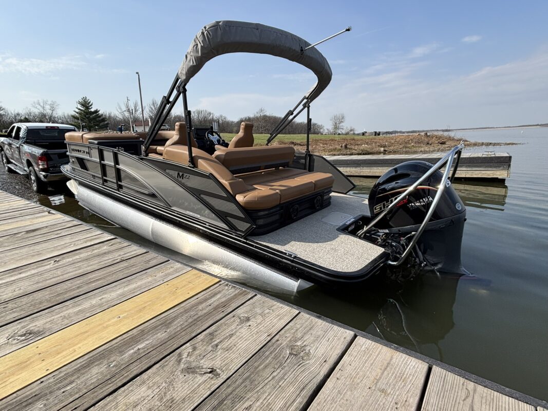 2026 Bennington 22 MSB Base