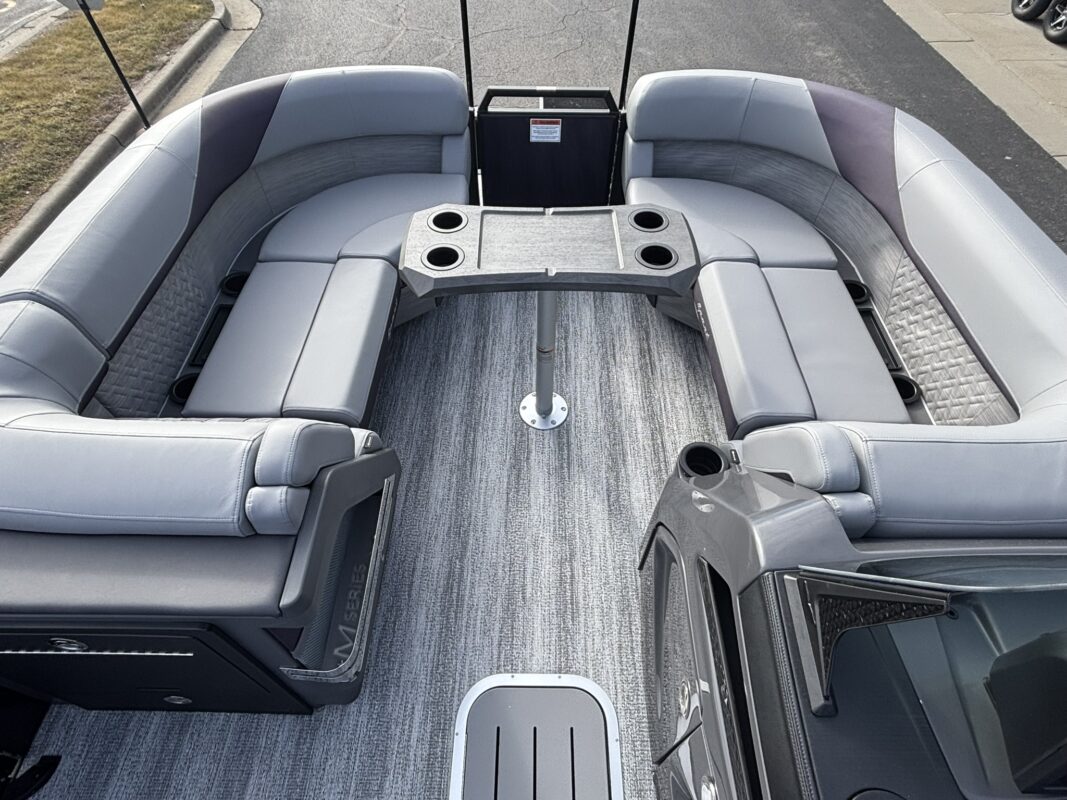 2026 Bennington 22 MFB Sport