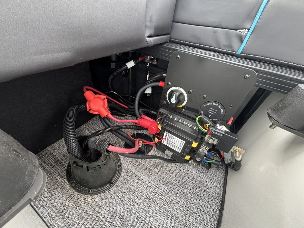 2026 Bennington 22 SSB Sport