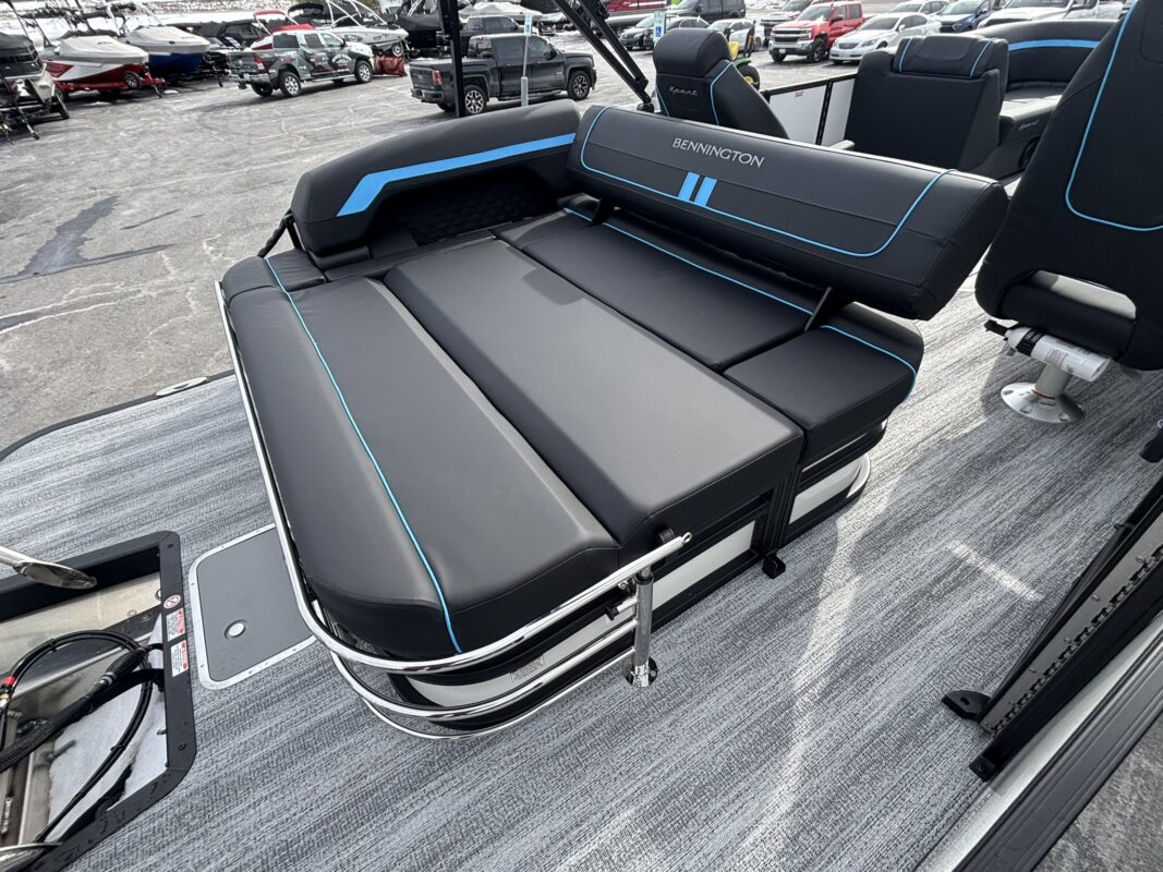 2026 Bennington 22 SSB Sport