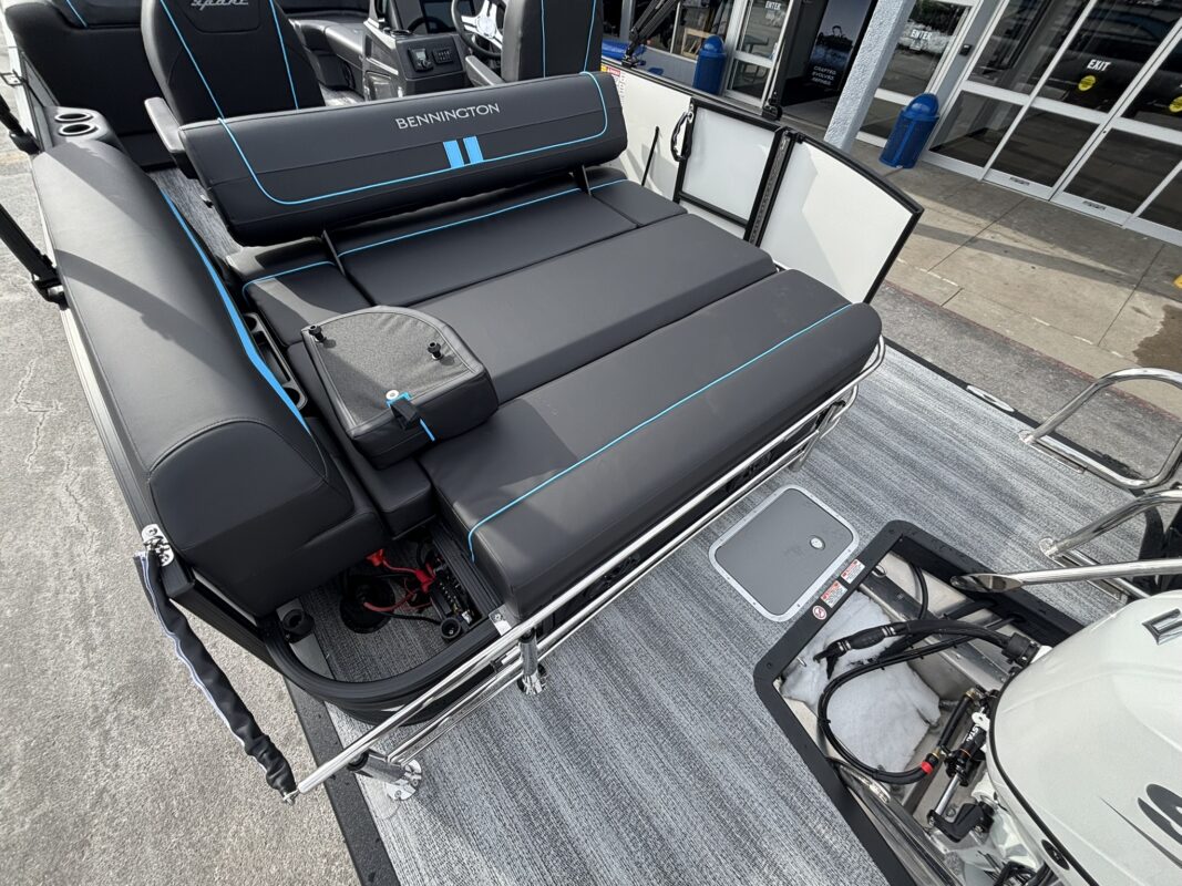 2026 Bennington 22 SSB Sport