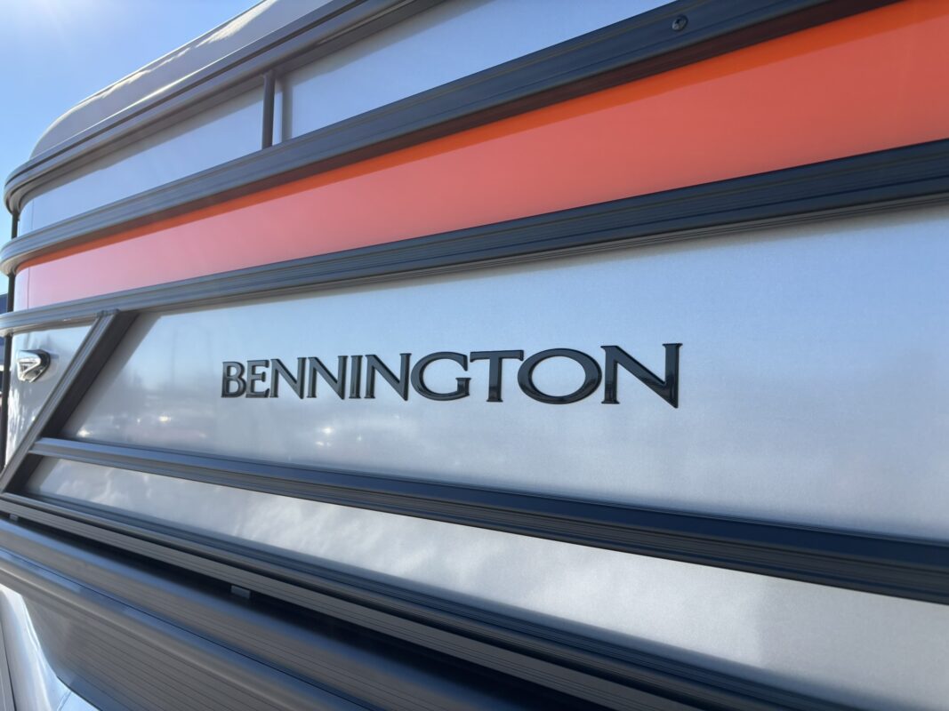 2026 Bennington 22 SSR Sport