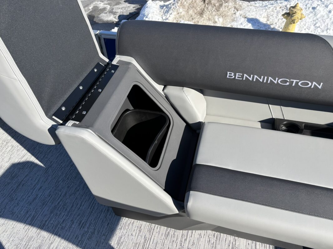 2026 Bennington 22 SSR Base