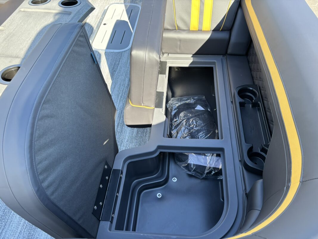 2026 Bennington 22 SSB Sport