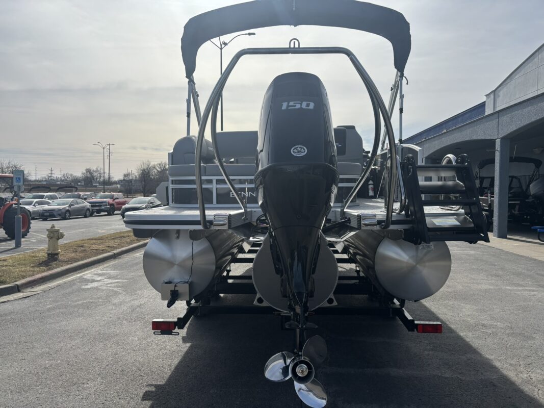 2026 Bennington 22 SSB Base