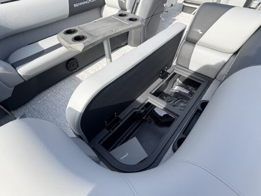 2026 Bennington 22 SSB Base