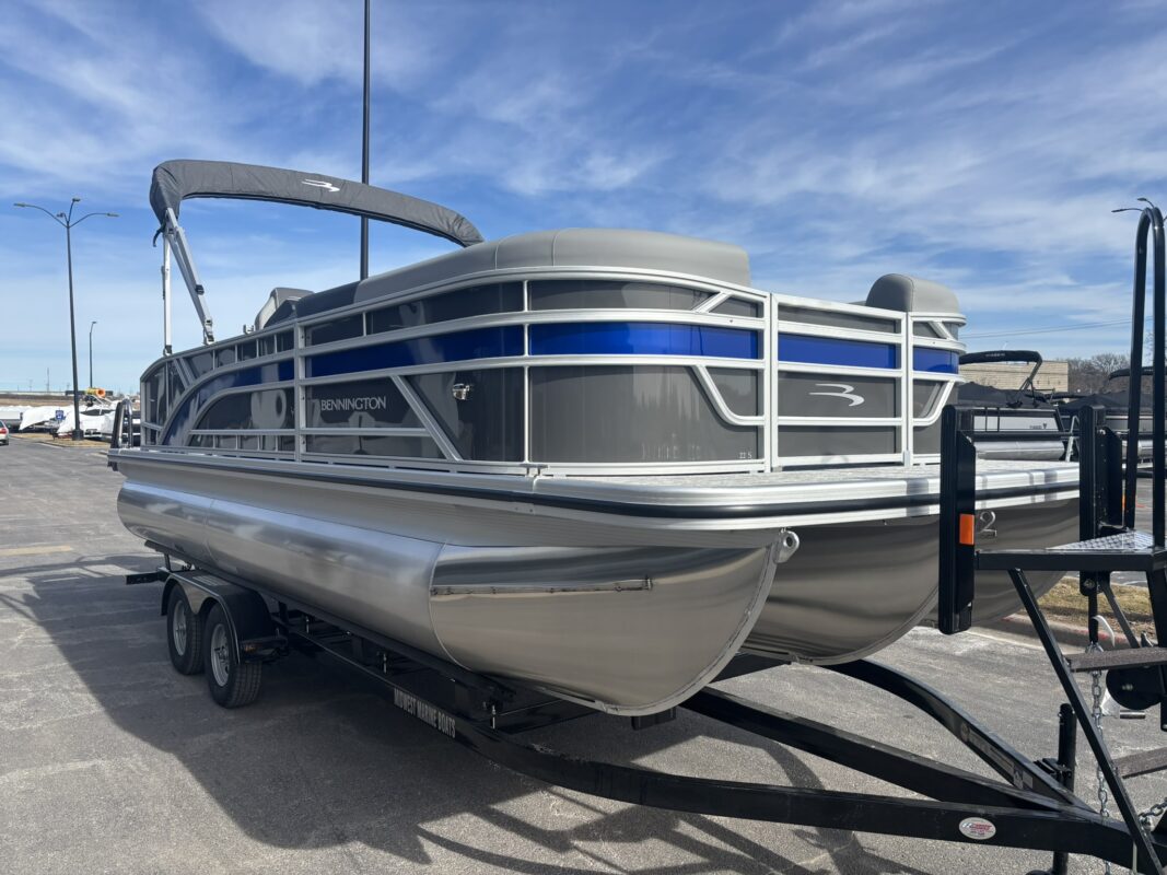 2026 Bennington 22 SSB Base