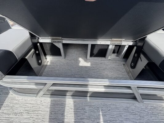 2026 Bennington 22 SSB Base