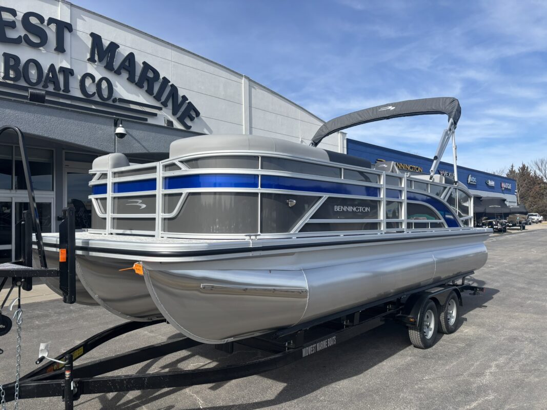 2026 Bennington 22 SSB Base