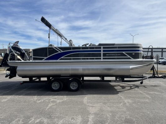 2026 Bennington 22 SSB Base