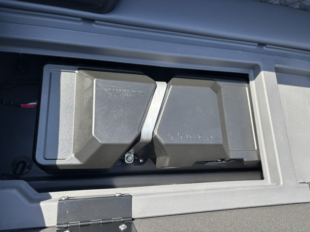 2026 Bennington 22 SSB Sport