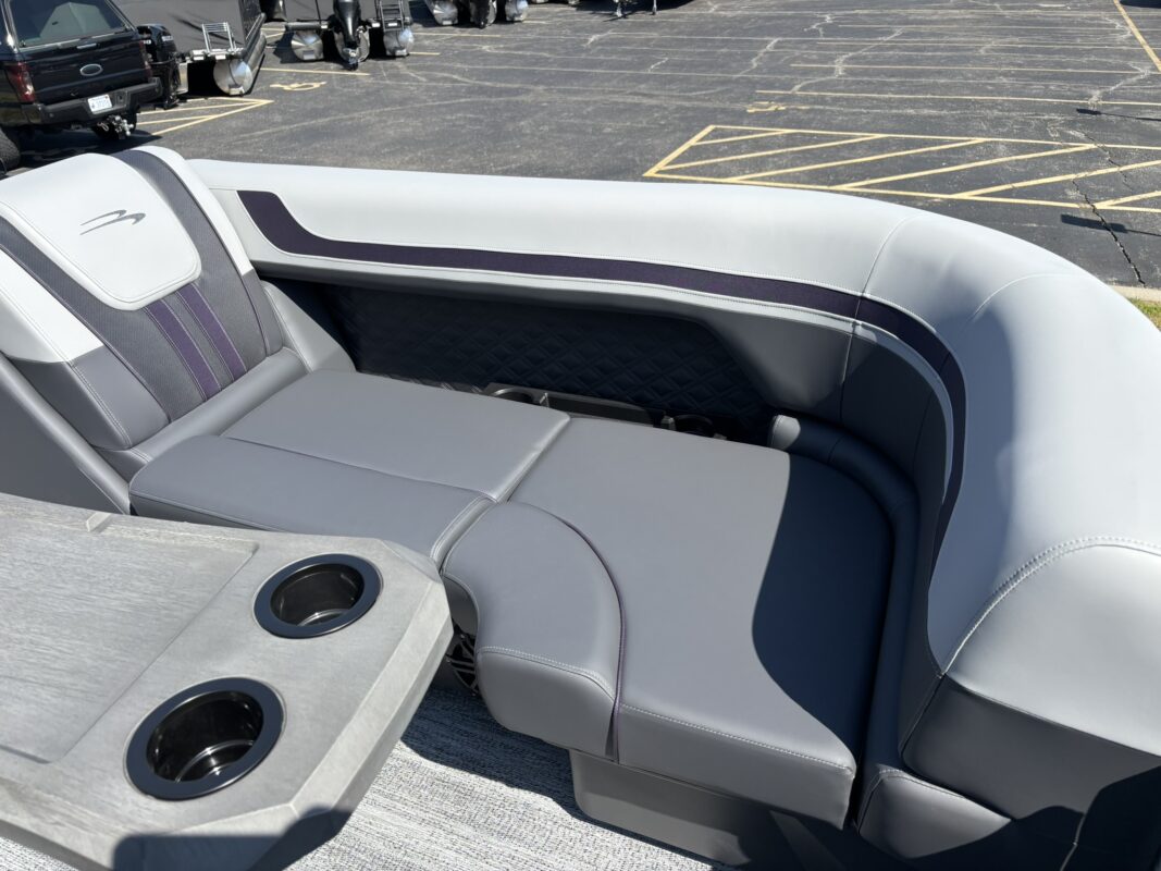 2026 Bennington 22 SSB Sport