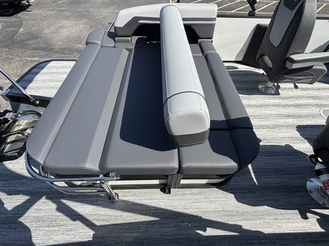 2026 Bennington 22 SSB Sport