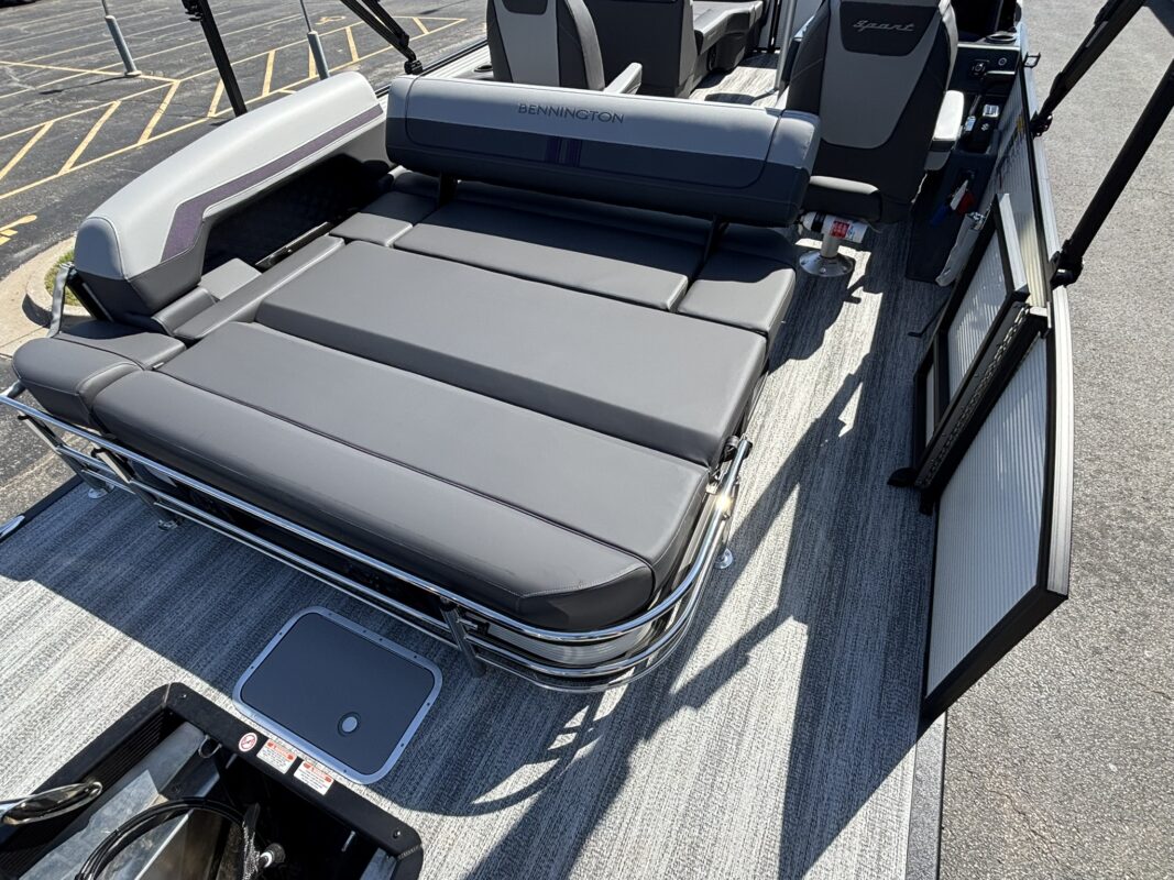 2026 Bennington 22 SSB Sport