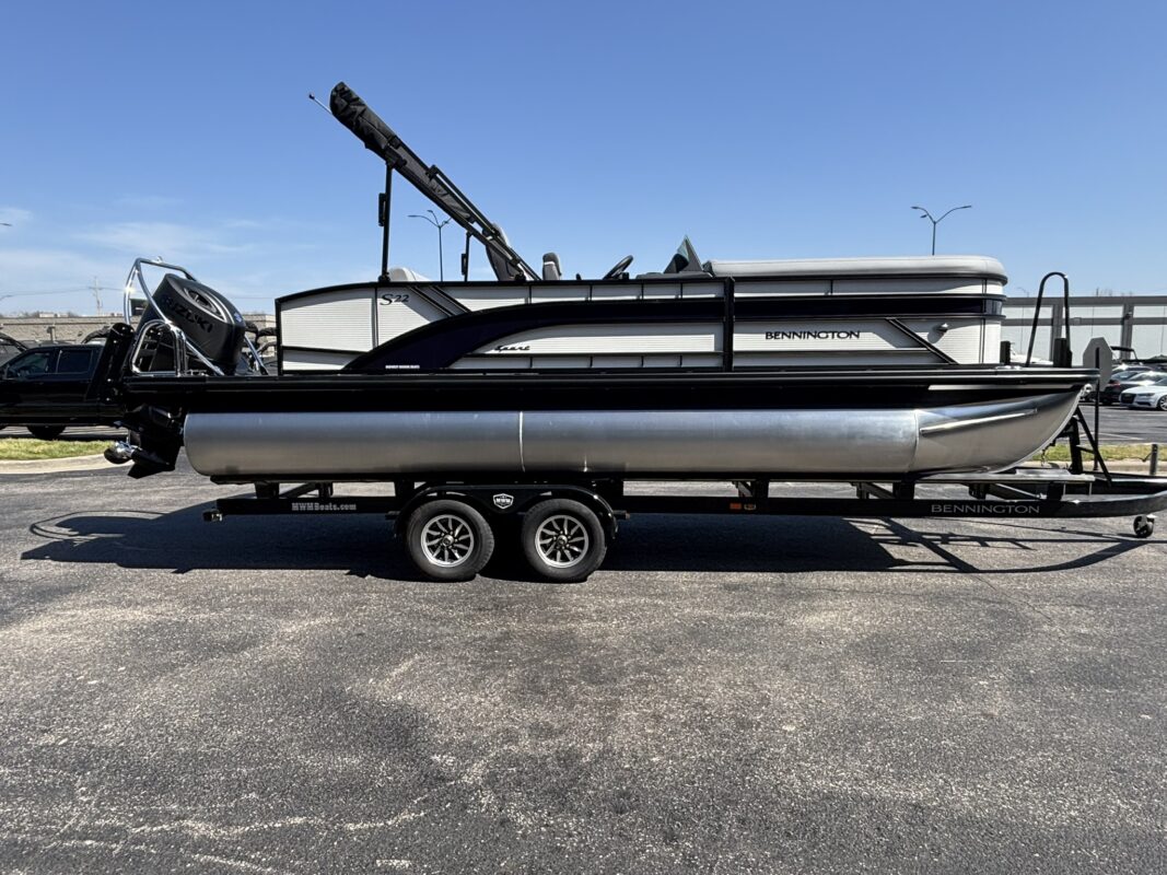 2026 Bennington 22 SSB Sport