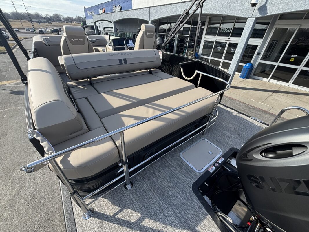 2026 Bennington 22 SSB Sport