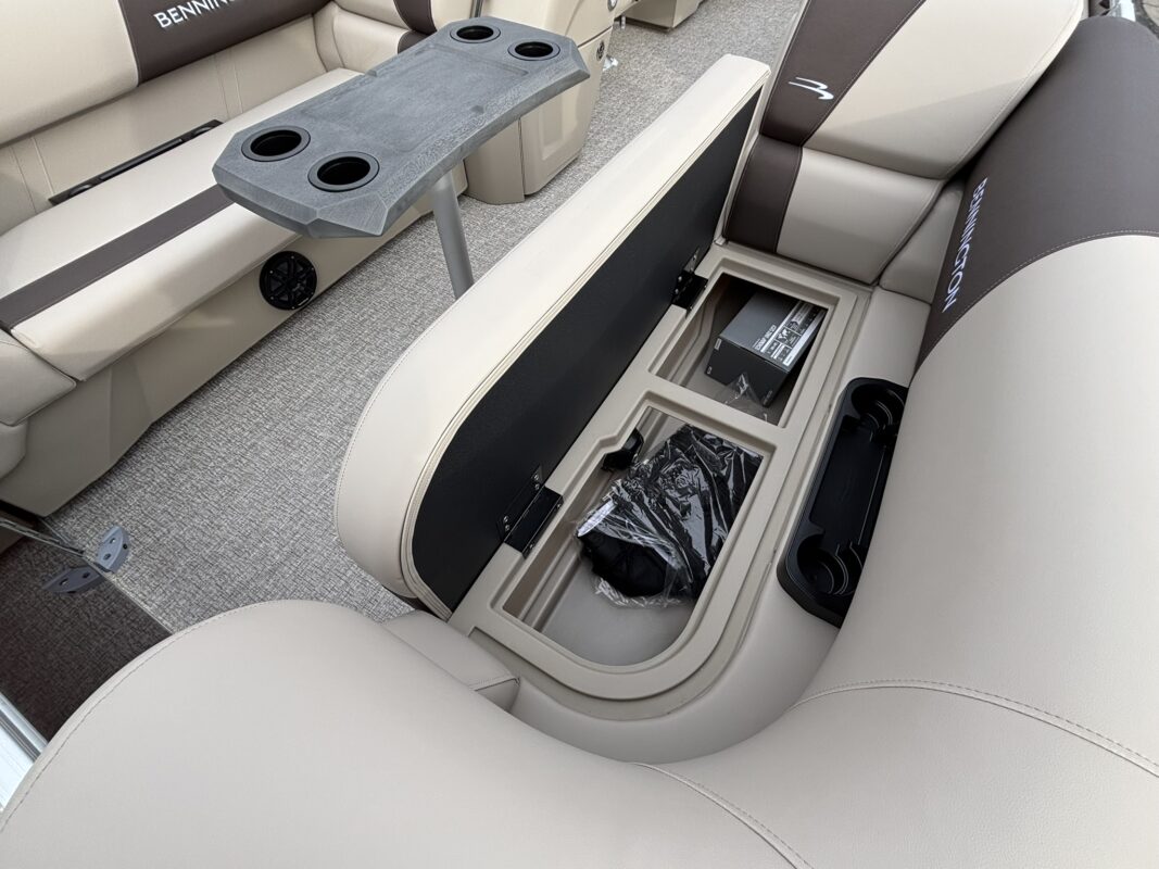 2026 Bennington 22 SSR Base