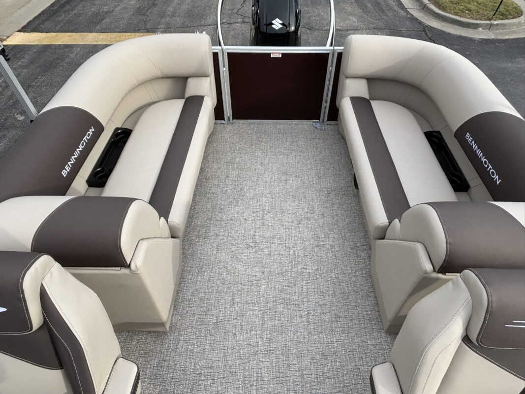 2026 Bennington 22 SSR Base