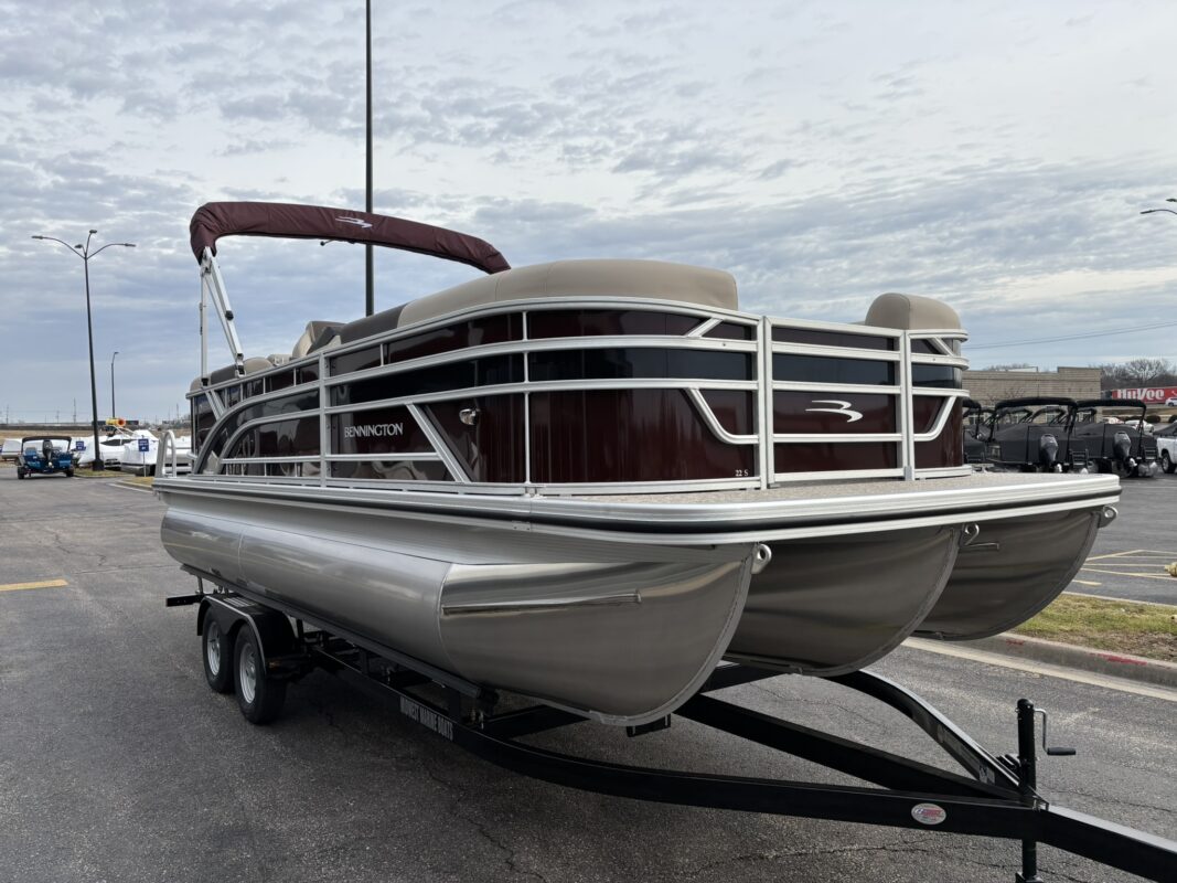 2026 Bennington 22 SSR Base