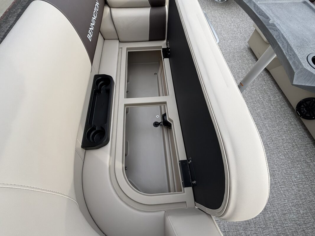 2026 Bennington 22 SSR Base