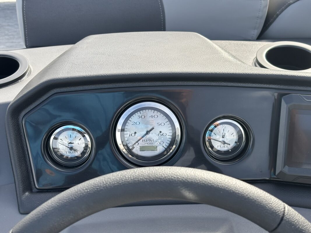 2026 Bennington 22 SSR Base