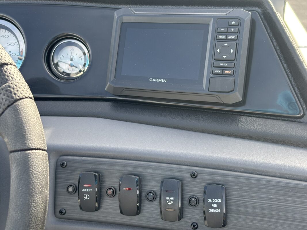 2026 Bennington 22 SSR Base