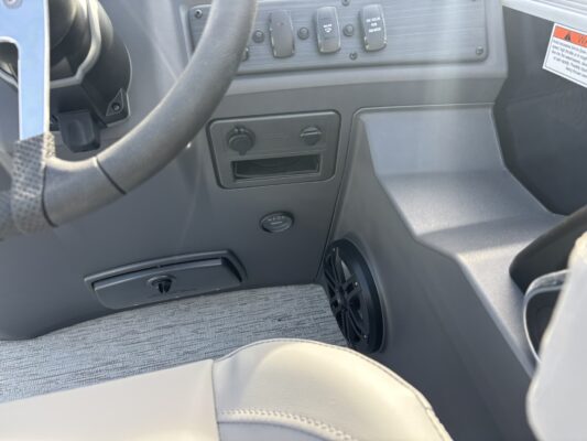 2026 Bennington 22 SSR Base