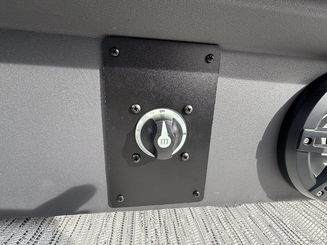 2026 Bennington 22 SSR Base