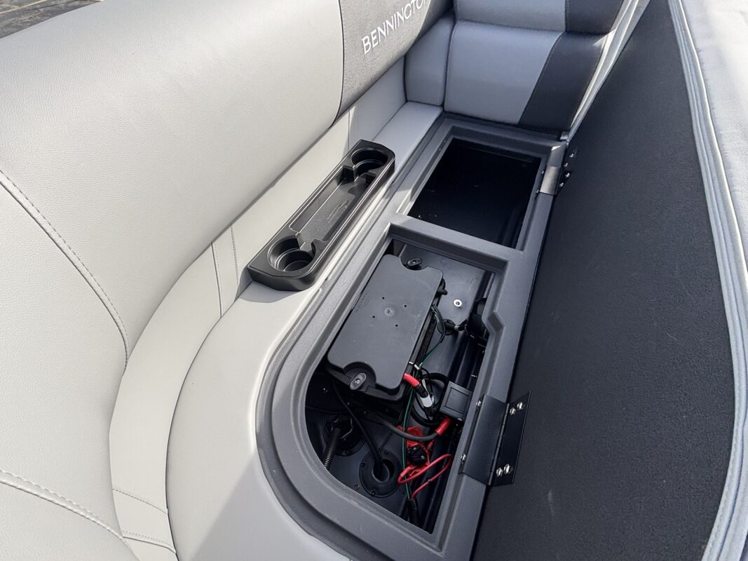 2026 Bennington 22 SSR Base