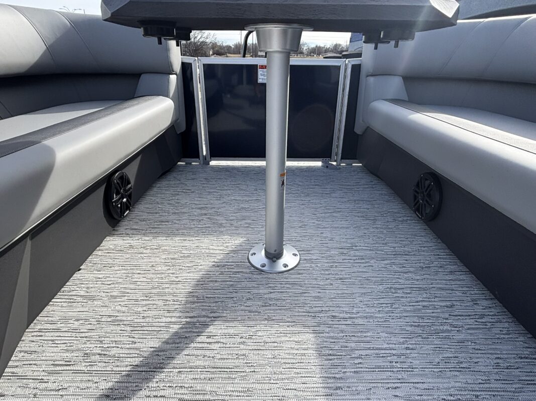 2026 Bennington 22 SSR Base