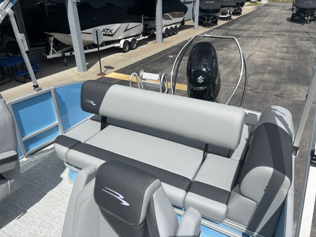 2026 Bennington 22 SSB Base