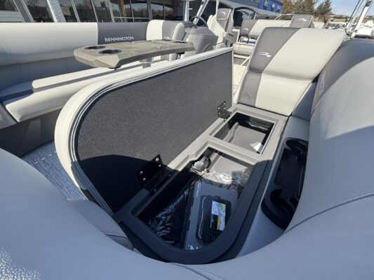 2026 Bennington 22 SSB Base