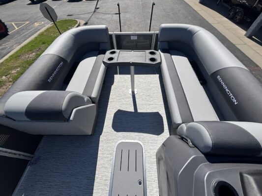 2026 Bennington 22 SSB Base