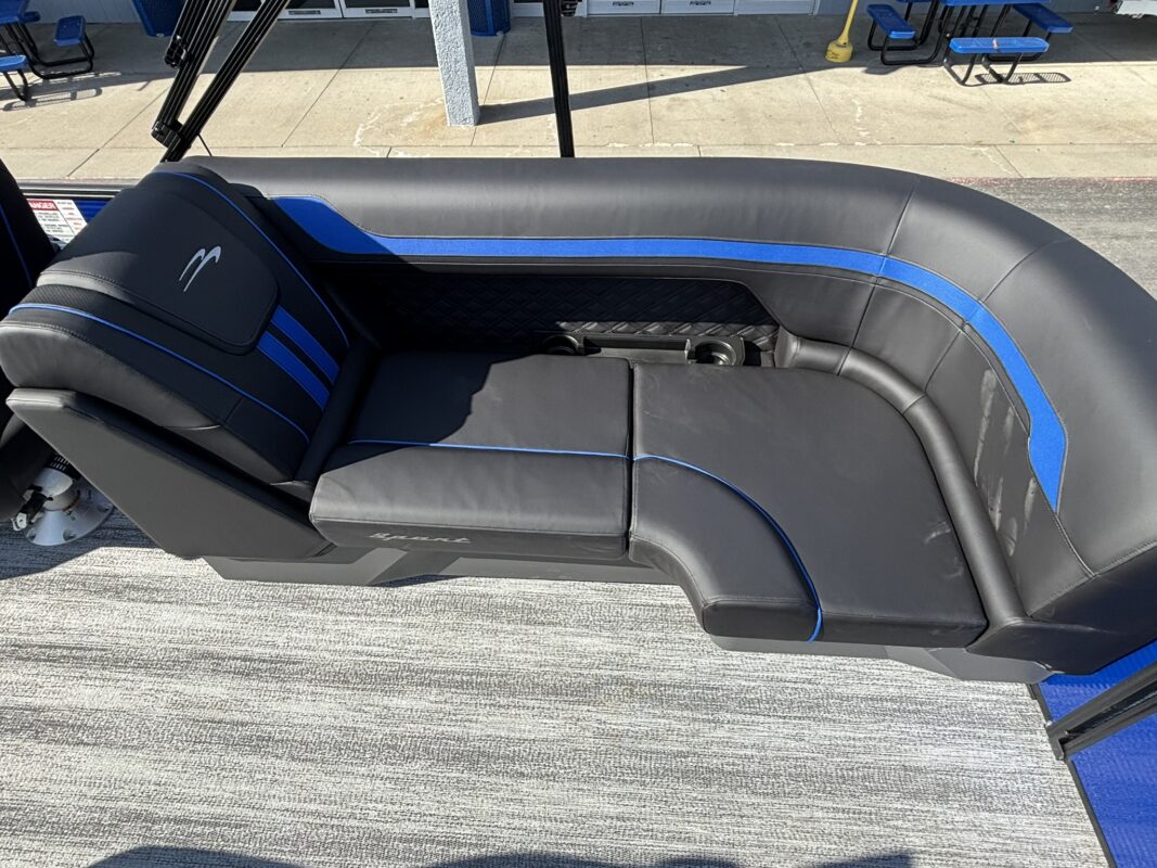 2026 Bennington 22 SSR Sport