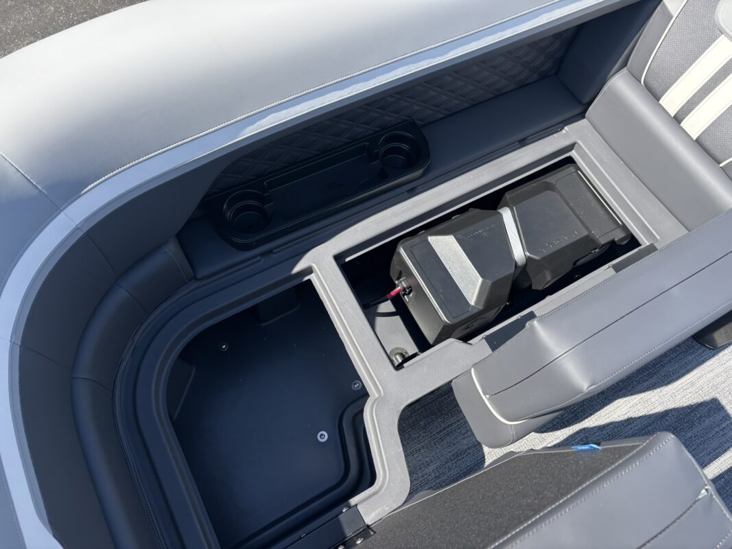 2026 Bennington 22 SSR Sport