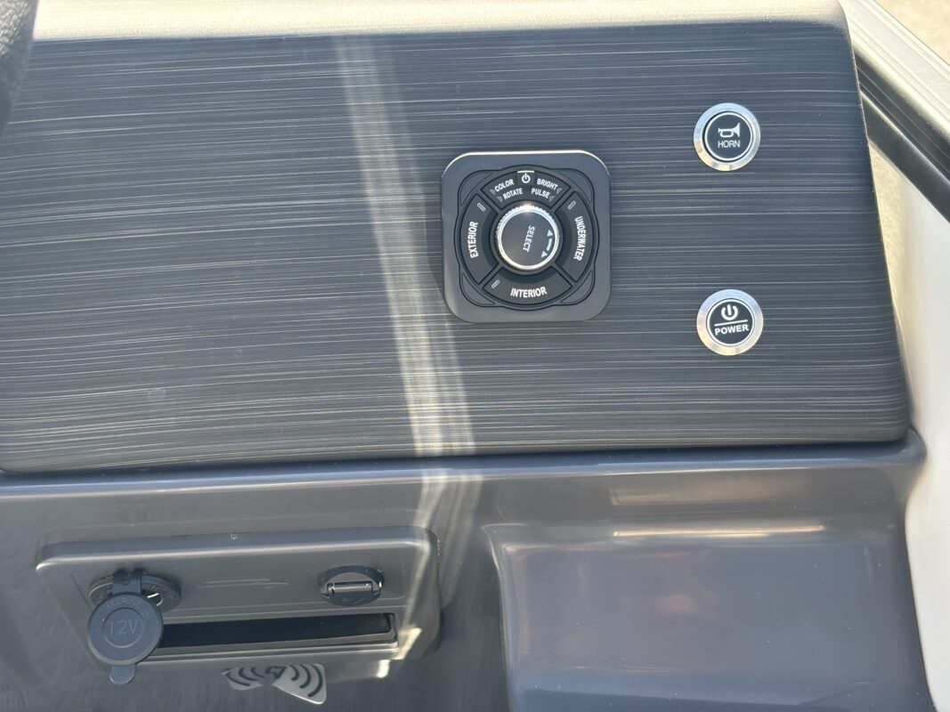 2026 Bennington 22 SSR Sport