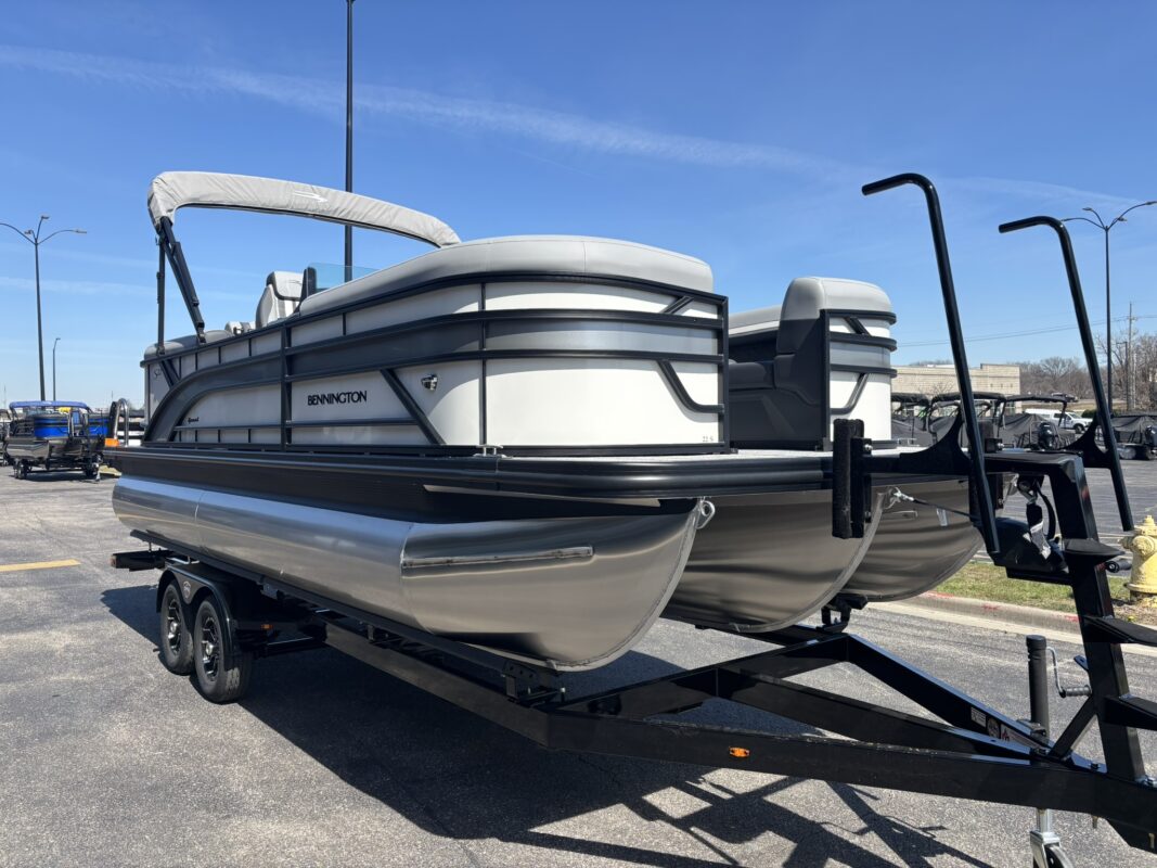 2026 Bennington 22 SSR Sport