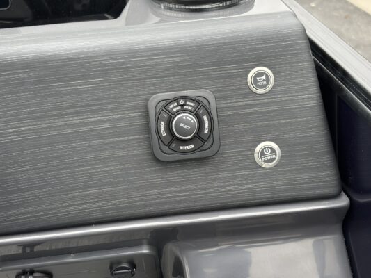 2026 Bennington 22 SSR Sport