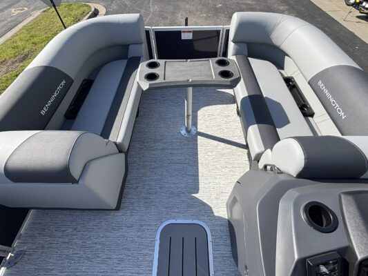 2026 Bennington 22 SSR Base