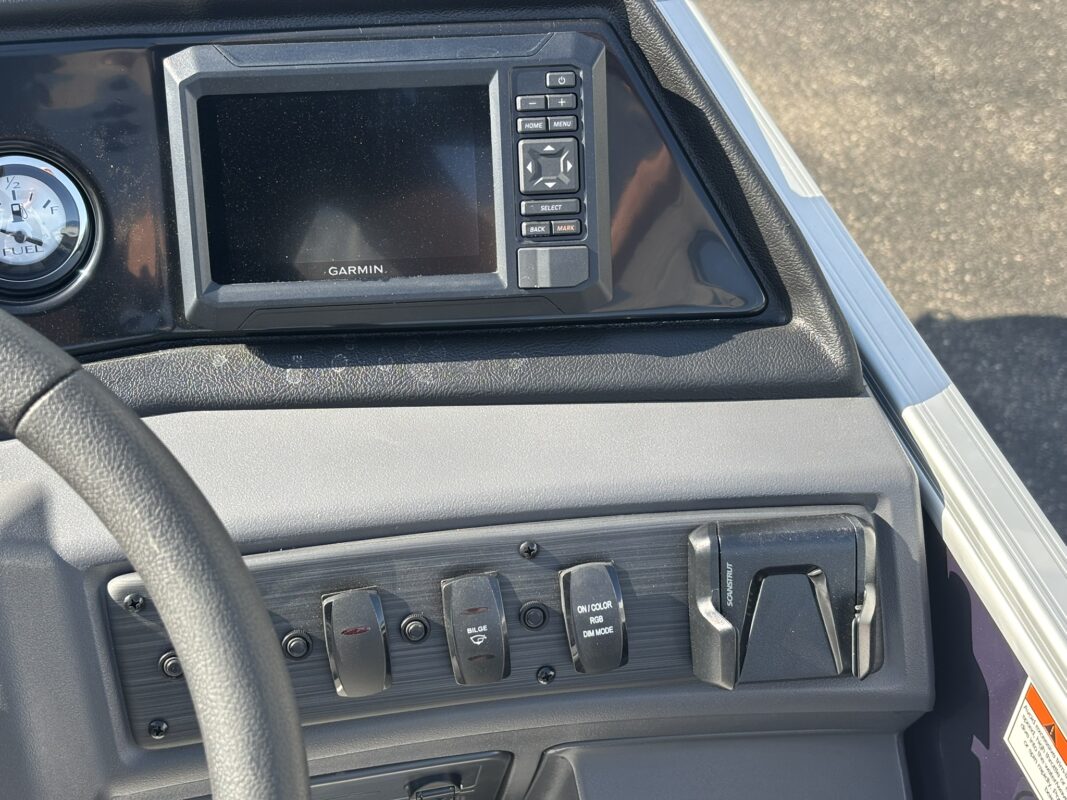 2026 Bennington 22 SSR Base