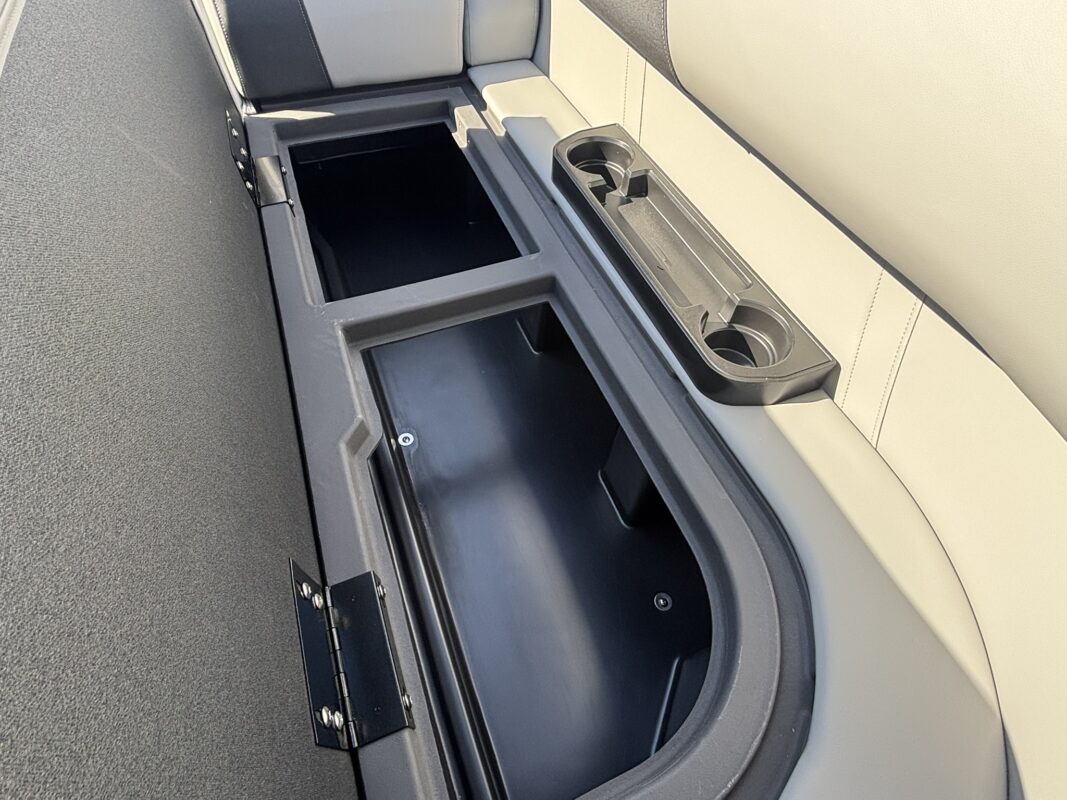 2026 Bennington 22 SSR Base