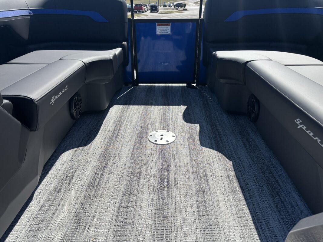 2026 Bennington 22 SSB Sport