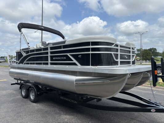 2026 Bennington 22 SSR Snap
