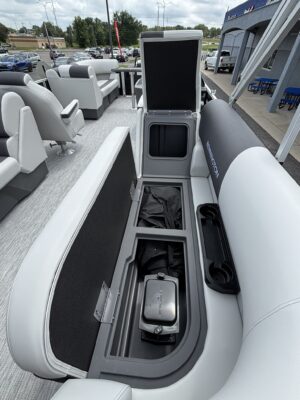 2026 Bennington 22 SSR Snap