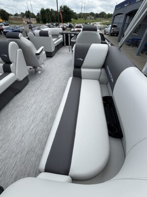 2026 Bennington 22 SSR Snap