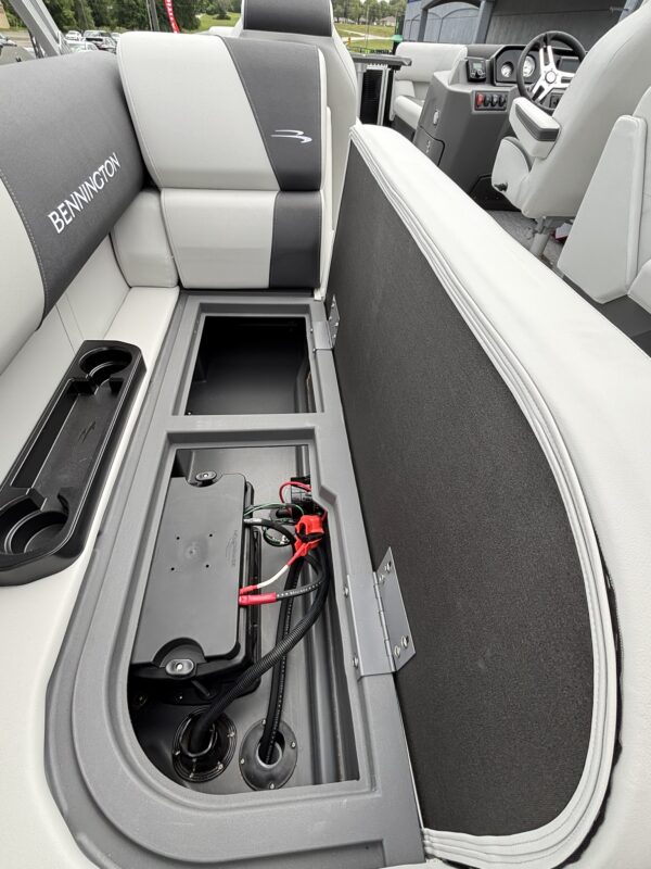 2026 Bennington 22 SSR Snap