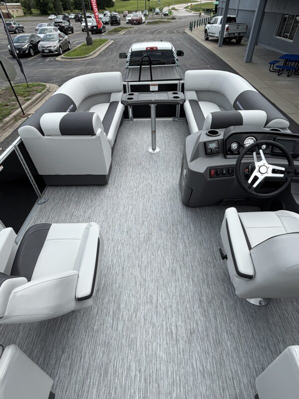 2026 Bennington 22 SSR Snap