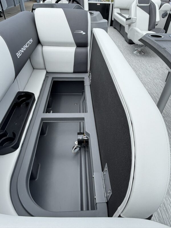 2026 Bennington 22 SSR Snap